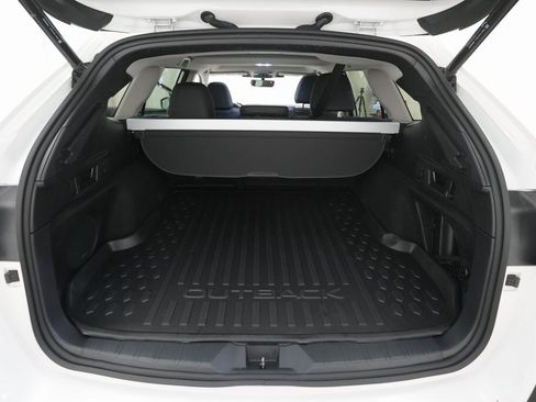 Certified 2023 Subaru Outback Limited image 10