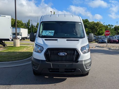 New 2026 Ford Transit 250 148 Medium Roof RWD image 9