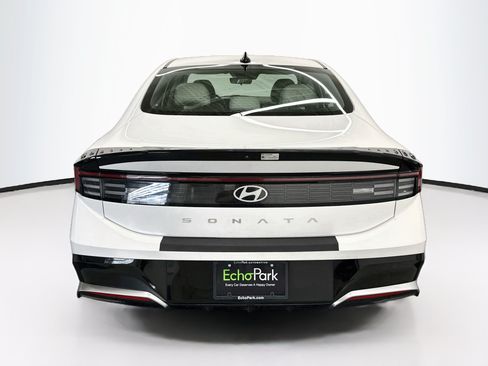 Used 2025 Hyundai Sonata SEL FWD image 7