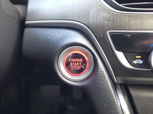 Used 2018 Honda Accord LX image 30