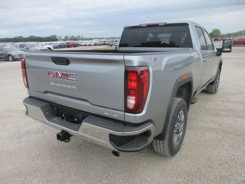 New 2026 GMC Sierra 2500 SLE w/ SLE Value Package; AWD/4WD image 4