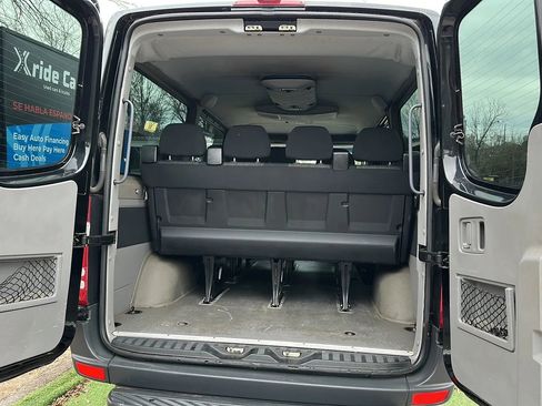 Used 2016 Mercedes-Benz Sprinter 2500 image 27