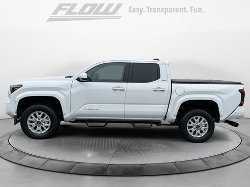 Used 2024 Toyota Tacoma SR5 image 5