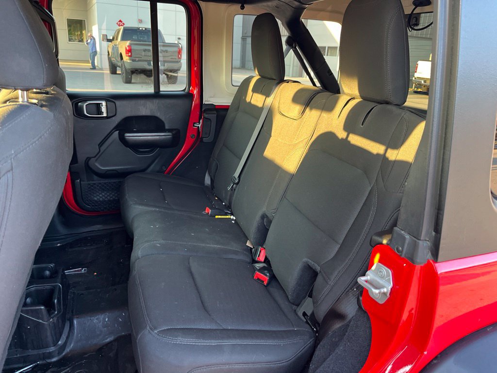 Used 2019 Jeep Wrangler Unlimited Sport S AWD/4WD image 9