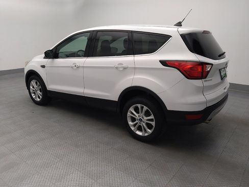 Used 2019 Ford Escape SE FWD image 3