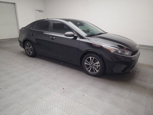 Used 2024 Kia Forte LXS w/ LXS Technology Package FWD image 11