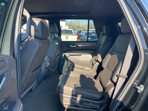 Used 2024 GMC Yukon Denali image 13