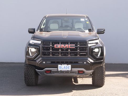 Used 2024 GMC Canyon AT4X image 22