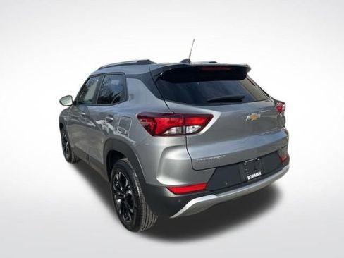 Used 2023 Chevrolet TrailBlazer LT w/ Convenience Package image 3