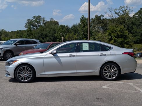 Used 2018 Genesis G80 5.0 Ultimate RWD image 6