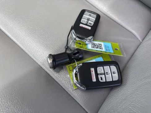 Used 2022 Honda Pilot EX-L image 23