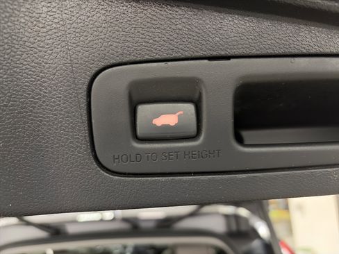 Used 2021 Honda CR-V Touring image 32