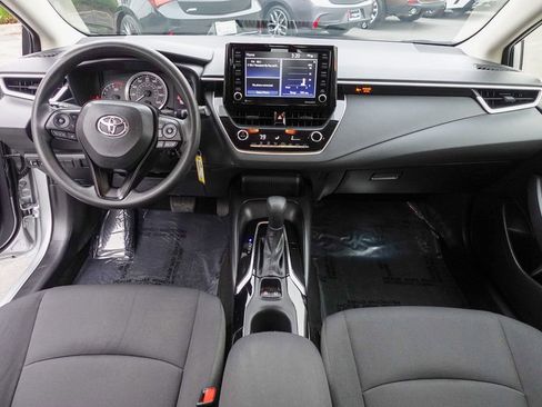 Used 2022 Toyota Corolla LE image 24