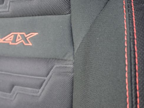 Used 2024 Nissan Frontier PRO-4X w/ Technology Package image 24