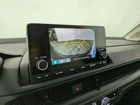 Used 2023 Honda CR-V EX image 5