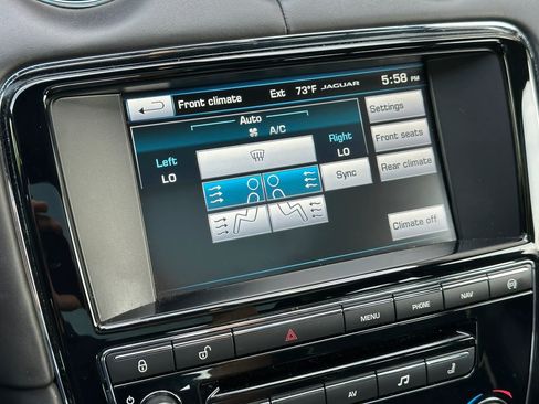 Used 2015 Jaguar XJ L Portfolio image 40