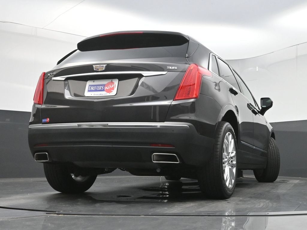 Used 2017 Cadillac XT5 Premium Luxury FWD image 31
