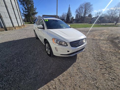 Used 2016 Volvo XC60 T6 Platinum image 5
