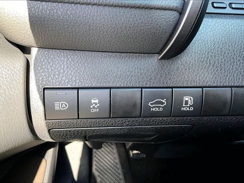 Used 2023 Toyota Camry SE FWD image 34