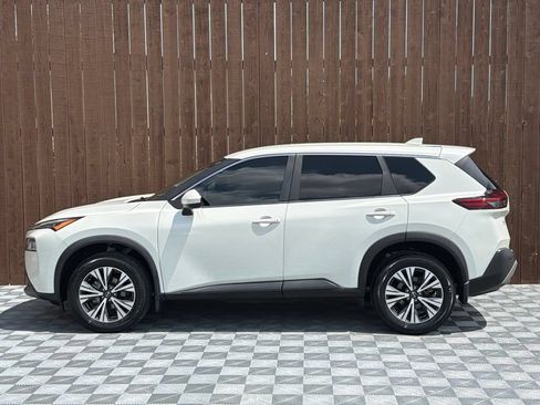 Used 2023 Nissan Rogue SV FWD image 13