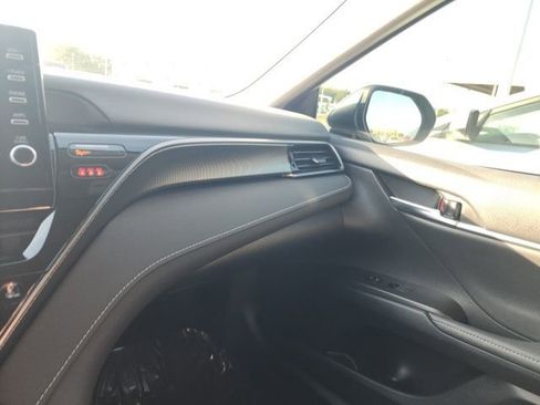 Used 2023 Toyota Camry XSE image 17