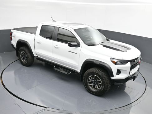 Used 2026 Chevrolet Colorado ZR2 w/ Technology Package image 30