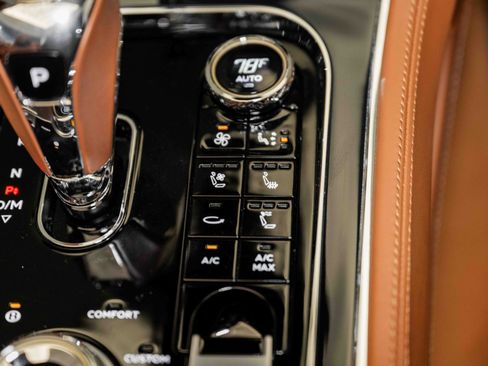 Used 2020 Bentley Continental GT image 30