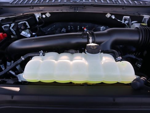 New 2025 Ford Expedition Platinum w/ Stealth Performance Package image 20