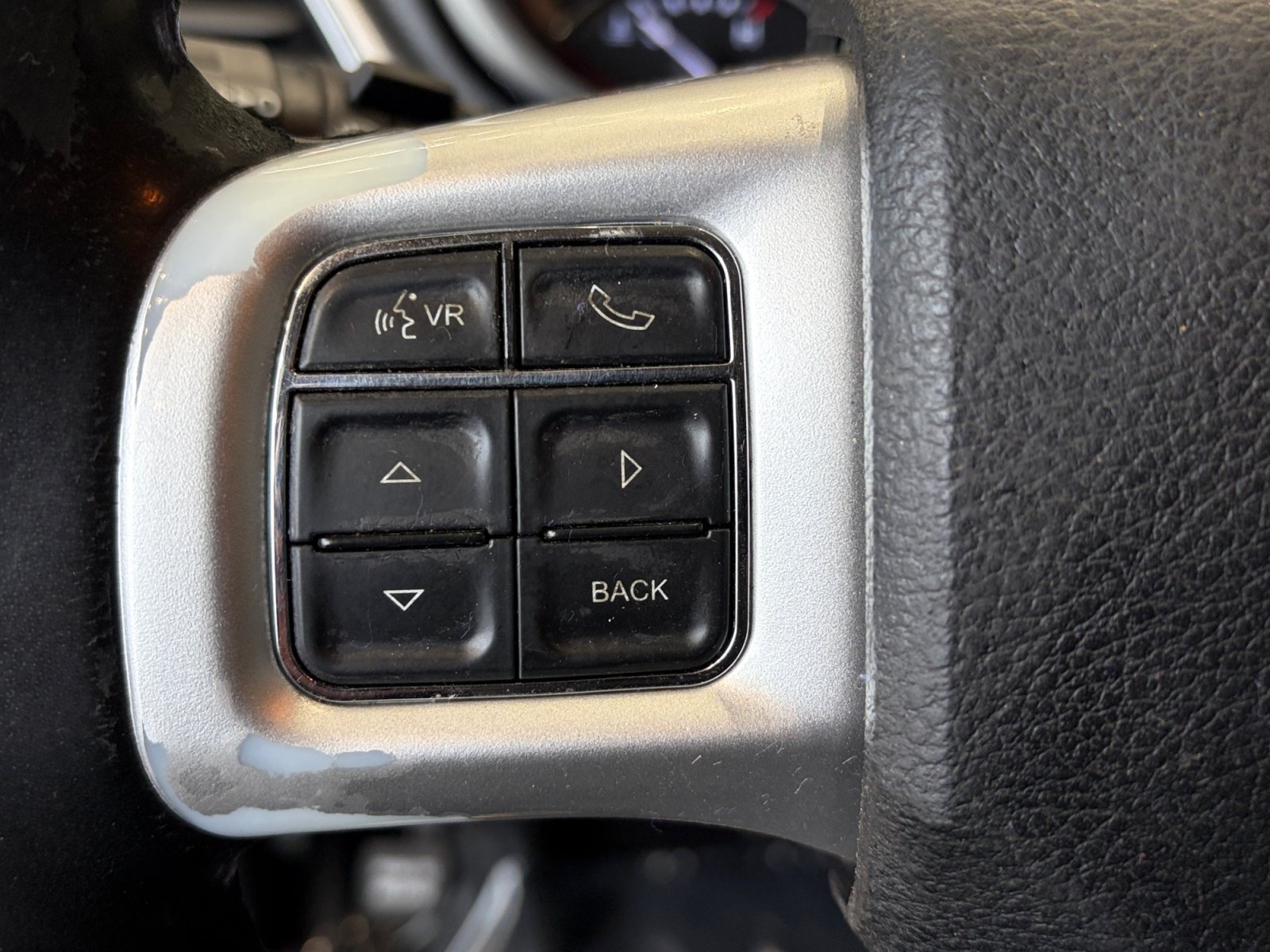Used 2018 Dodge Journey SE w/ Connectivity Group FWD image 24