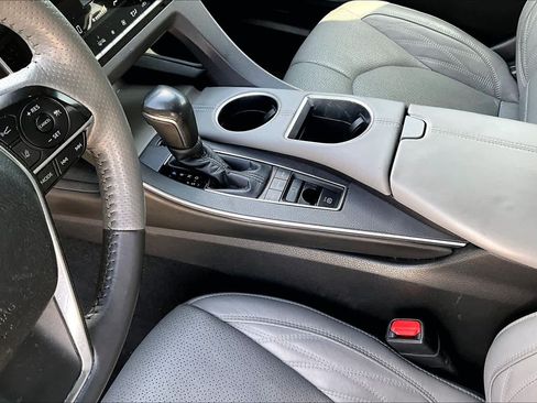 Used 2021 Toyota Avalon Limited w/ Advanced Safety Package FWD image 17