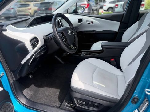 Used 2020 Toyota Prius Prime XLE FWD image 14