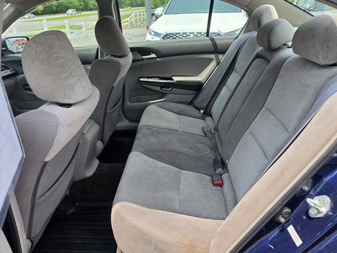 Used 2009 Honda Accord LX-P image 4