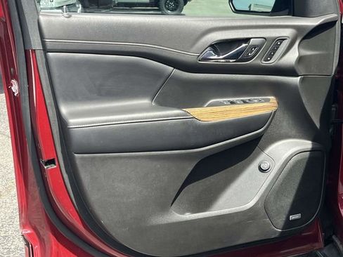 Used 2019 GMC Acadia Denali w/ Technology Package AWD/4WD image 15