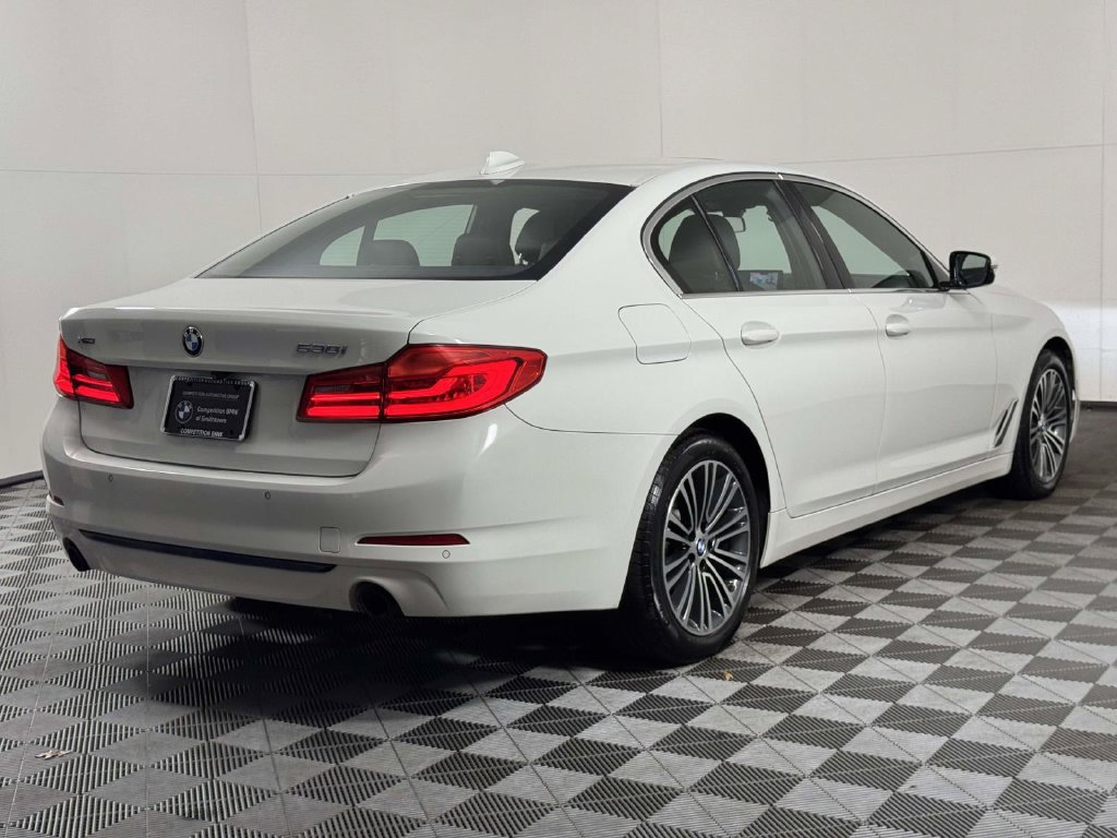 Used 2019 BMW 530i xDrive AWD/4WD image 10