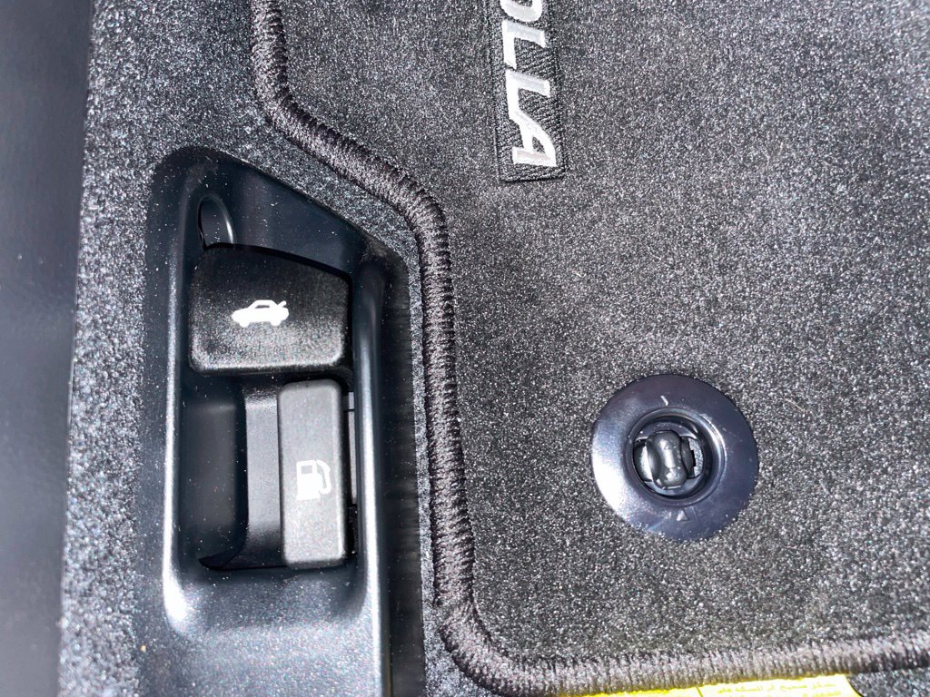 New 2027 Toyota Corolla SE FWD image 18