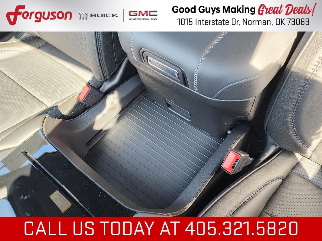 New 2027 GMC Yukon Denali w/ Denali Reserve Package AWD/4WD image 39