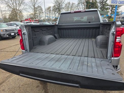 Used 2023 Chevrolet Silverado 1500 LT image 29