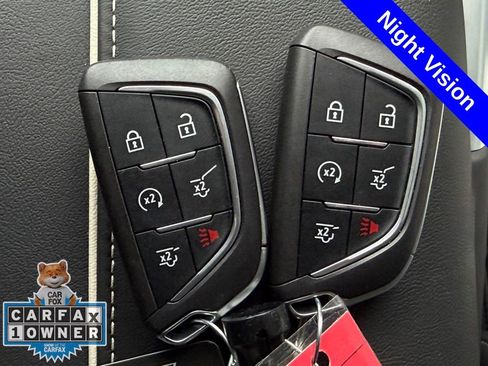 Used 2025 Cadillac Escalade ESV Sport Platinum w/ LPO, Floor Liner Package image 32