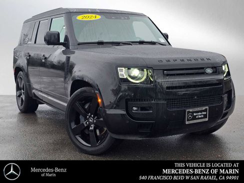 Used 2024 Land Rover Defender 130 X-Dynamic SE image 1