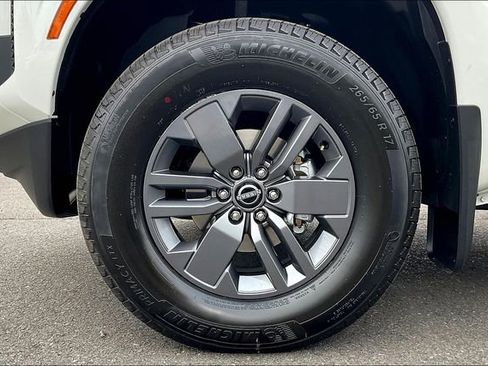 New 2026 Nissan Frontier SV w/ Tow Package image 13