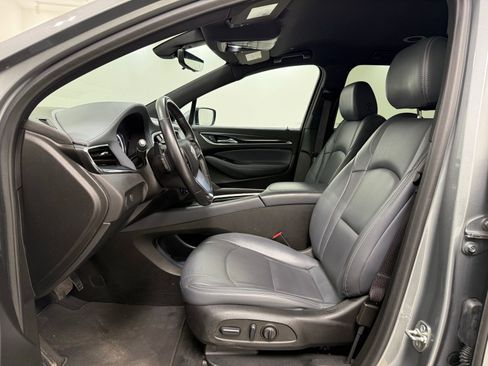 Used 2024 Buick Enclave Essence w/ Technology Package image 14