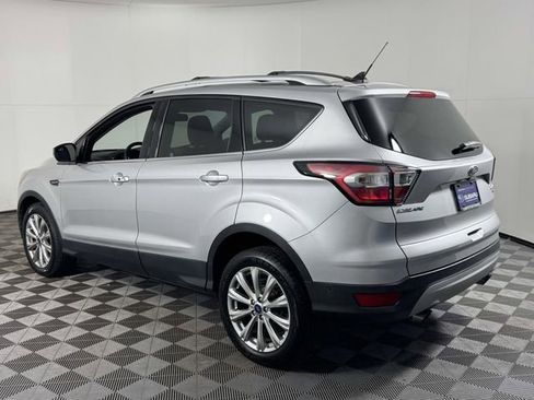 Used 2018 Ford Escape Titanium AWD/4WD image 8