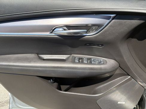 Used 2023 Cadillac XT6 Luxury AWD/4WD image 17