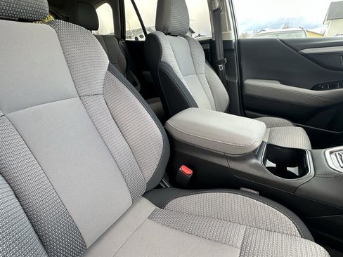 Used 2023 Subaru Outback Premium AWD/4WD image 19