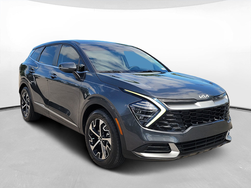 Certified 2024 Kia Sportage EX FWD image 3