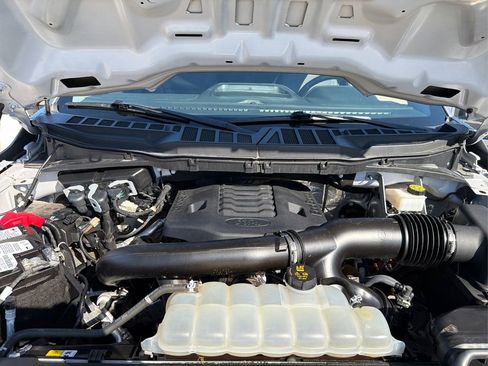 Used 2023 Ford F150 Lariat w/ Trailer Tow Package image 12