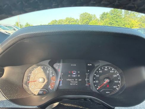 Used 2024 Jeep Compass Latitude AWD/4WD image 13