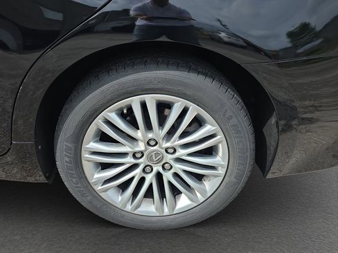 Used 2013 Lexus ES 350 w/ Luxury Pkg FWD image 5