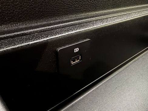 Used 2019 Ford Expedition Max Limited AWD/4WD image 36