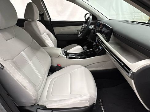Used 2026 Hyundai Tucson SEL FWD image 13